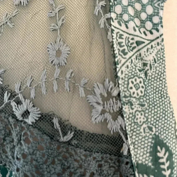 Gorgeous tunic blouse - Picture 3 of 10